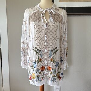 Johnny Was White Floral Embroidered Blouse